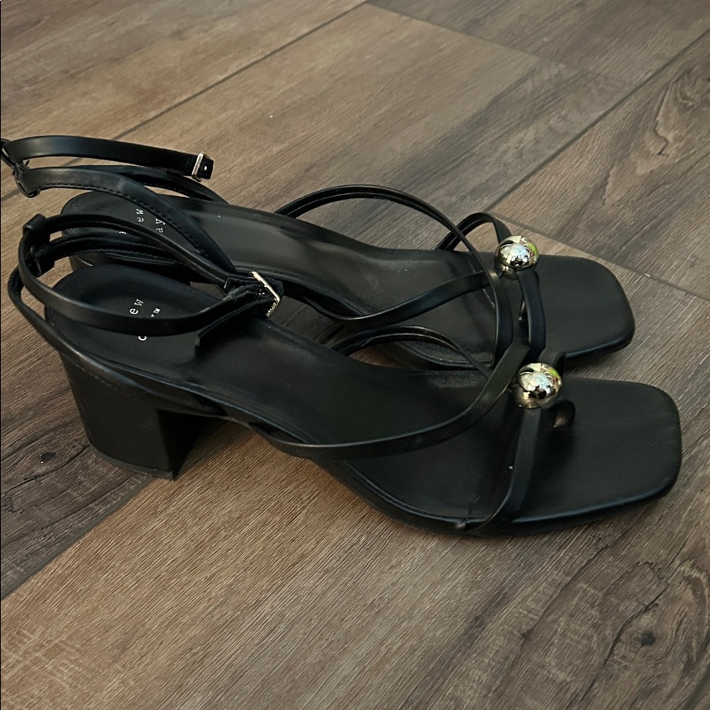 A New Day Black Sandals with Gold Accent - Picture 2 of 2
